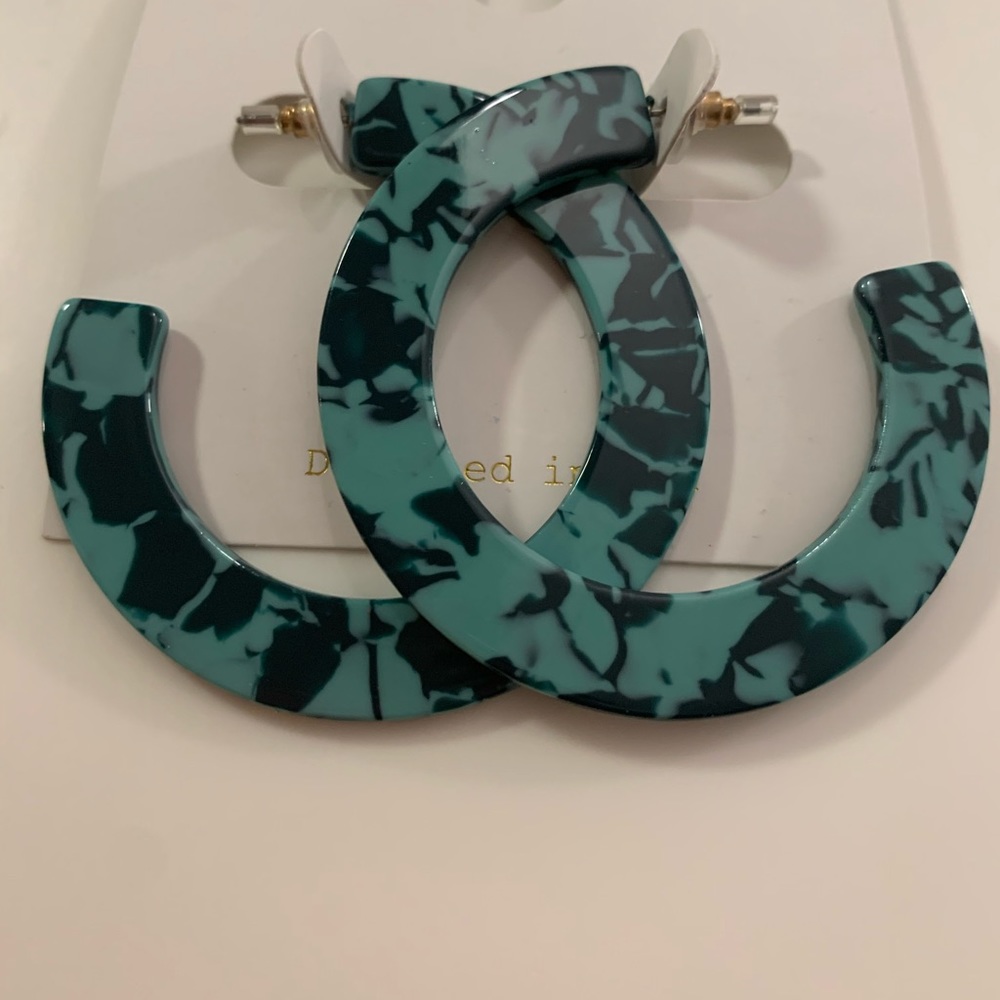 ☀️🥰 Spring / Summer Earrings☀️🥰 - Picture 2 of 3